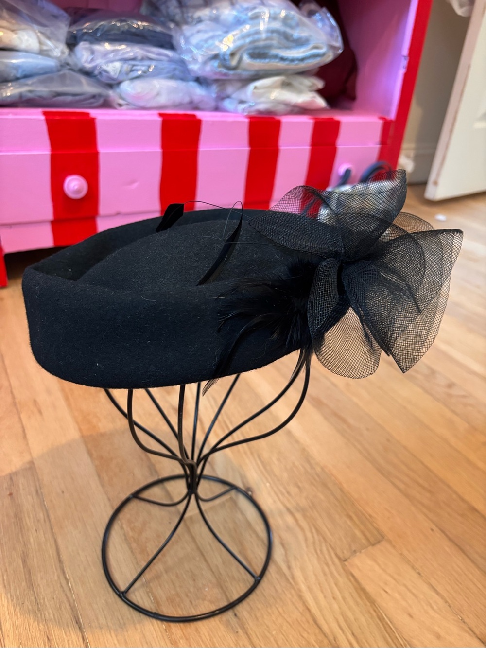 Vintage Black Wool Pillbox Hat Fascinator Mesh Bow Feather Church Elegant